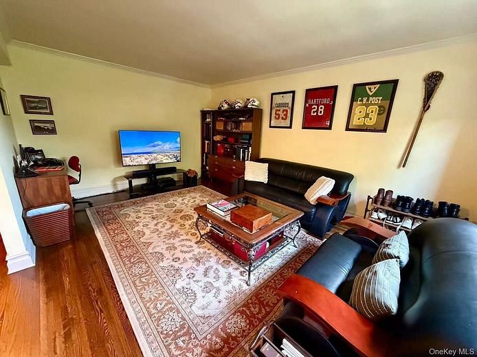 211-05 75th Ave #3D