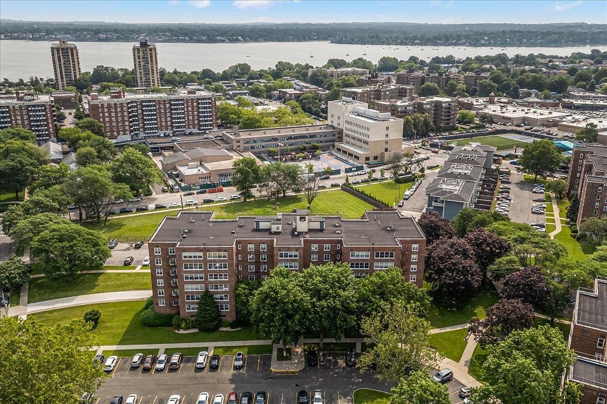 Image 1 of 15 for 211-40 18th Avenue #1J in Queens, Bayside, NY, 11360