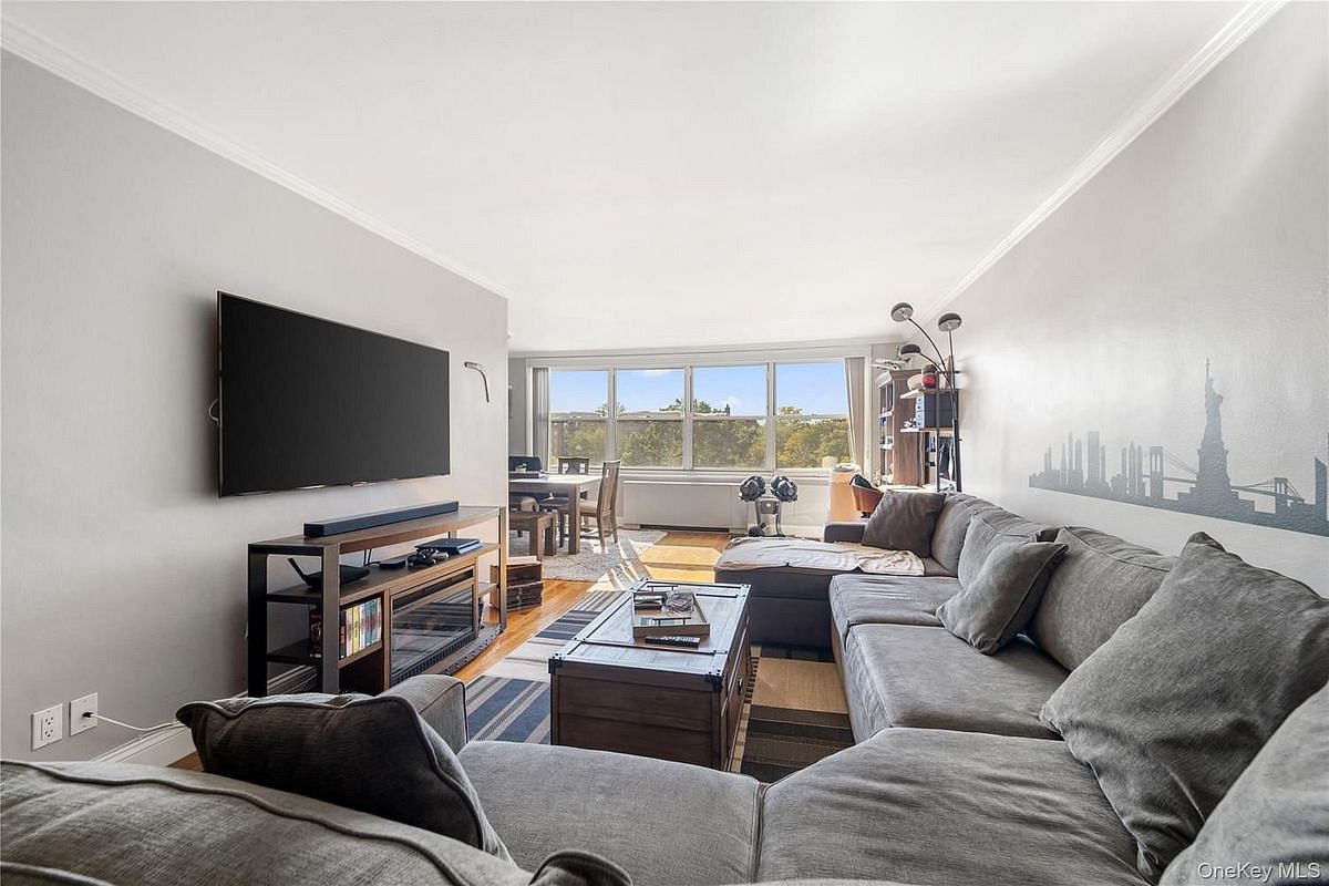 Image 1 of 26 for 211-40 18th Avenue #6J in Queens, Bayside, NY, 11360