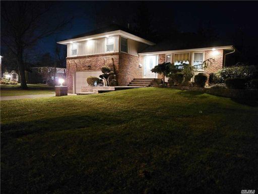 Image 1 of 5 for 211 Birch Dr in Long Island, Manhasset Hills, NY, 11040