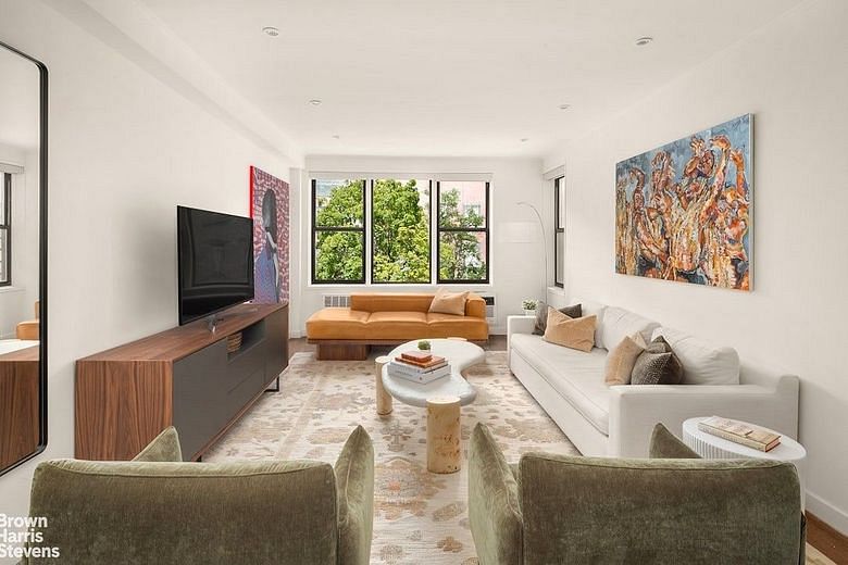 211 East 18th Street #3R