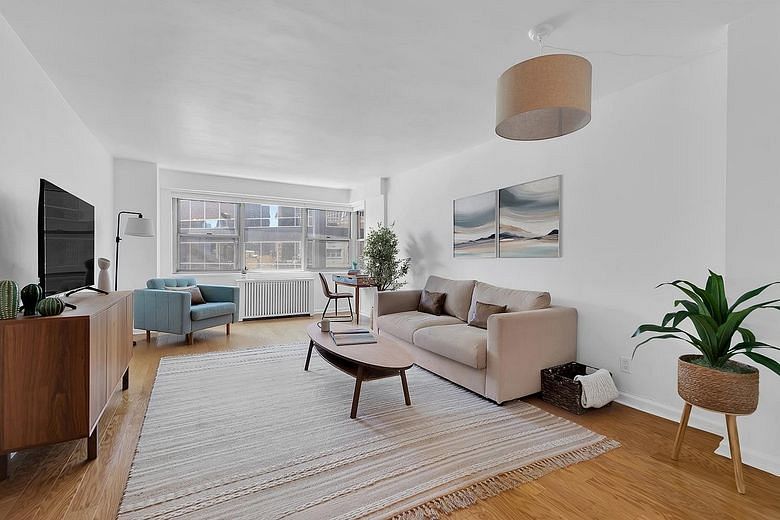 211 East 53rd Street #10G