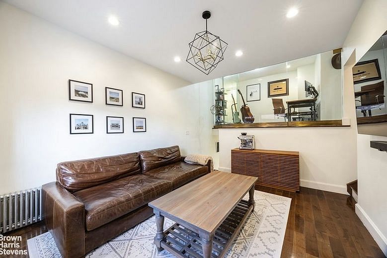 211 Thompson Street #4A