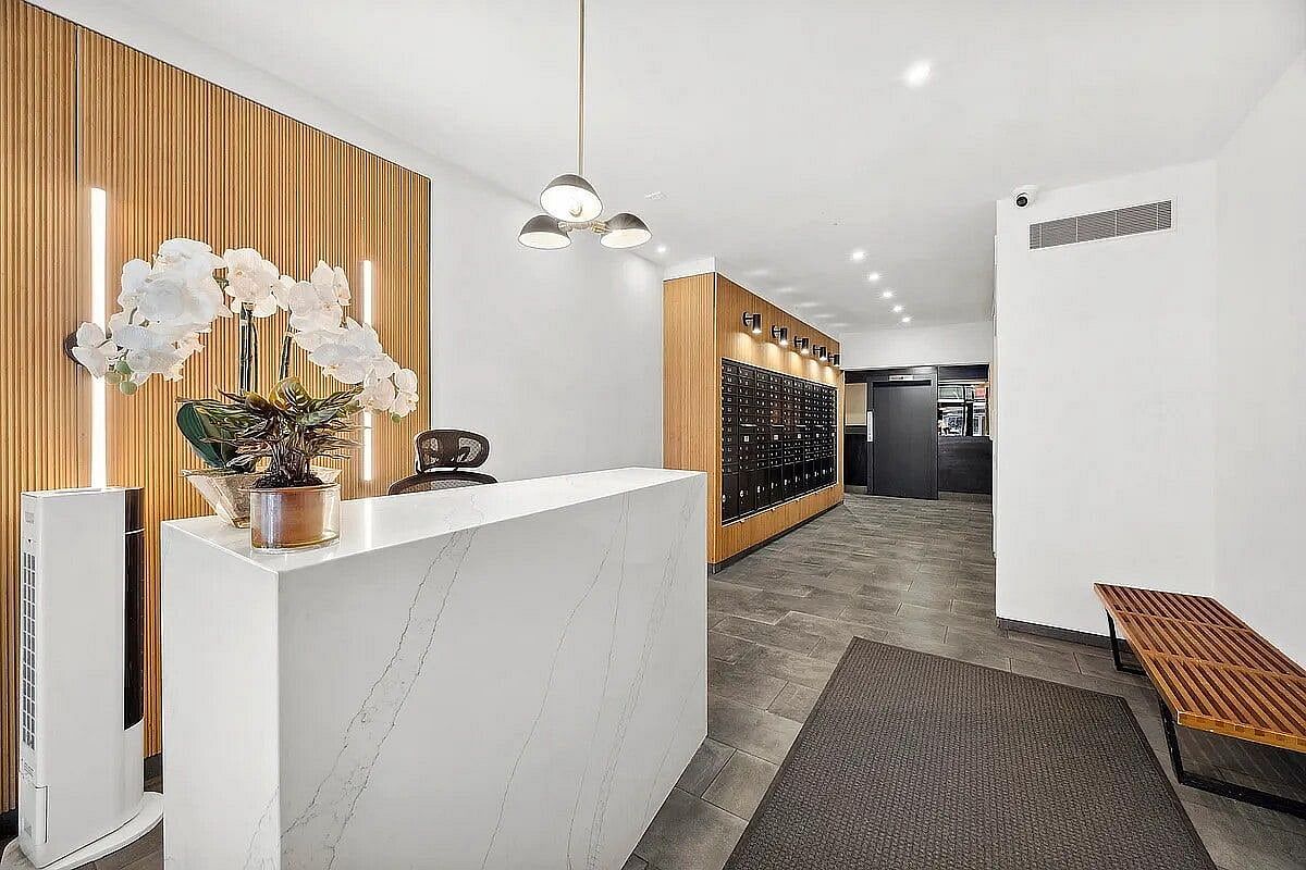 Image 1 of 7 for 211 Thompson Street #5C in Manhattan, NEW YORK, NY, 10012