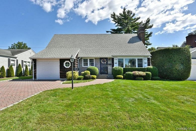 211 Wellington Road