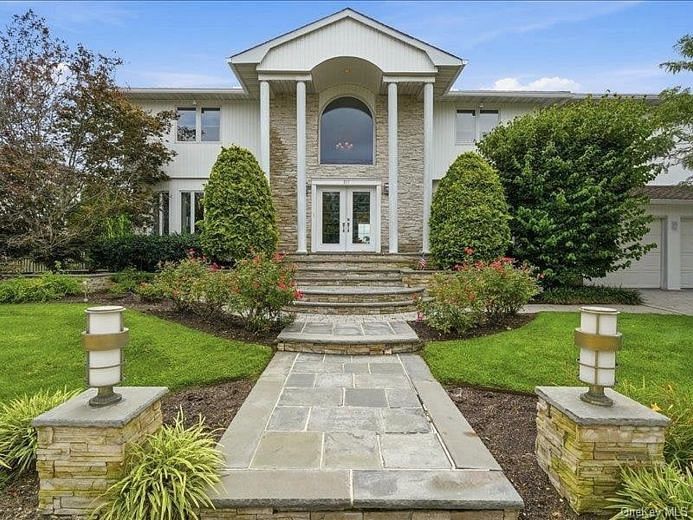 211 Whitewood Drive