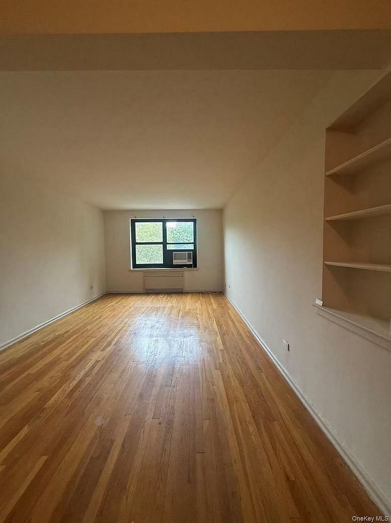 21110 73 Avenue #4G