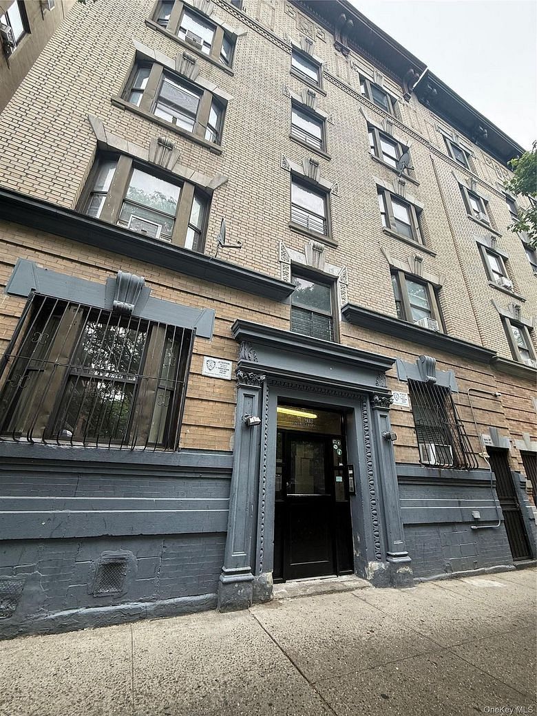 2116 Honeywell Avenue #1