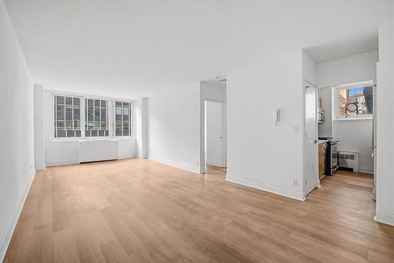 212 East 47th Street #17J