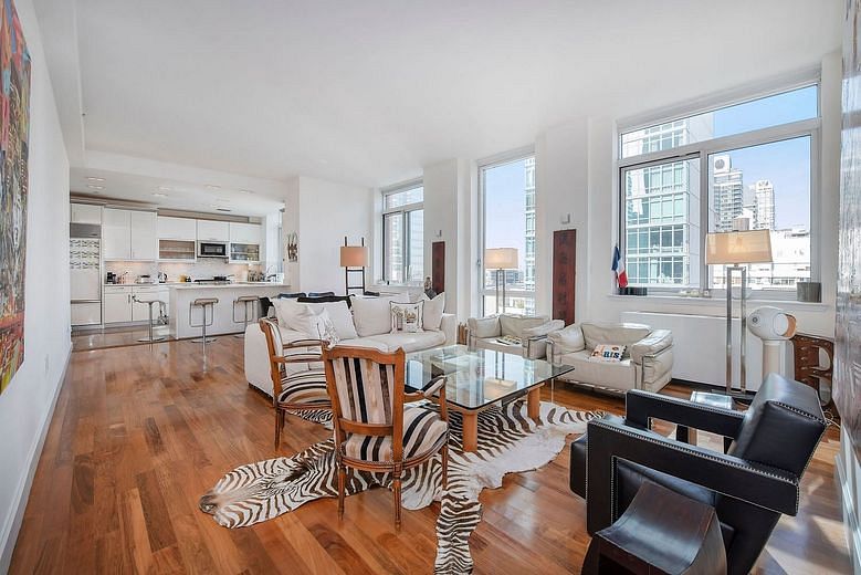 212 East 57th Street #1920A