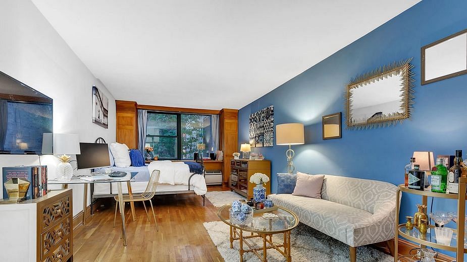212 East 77th Street #2B