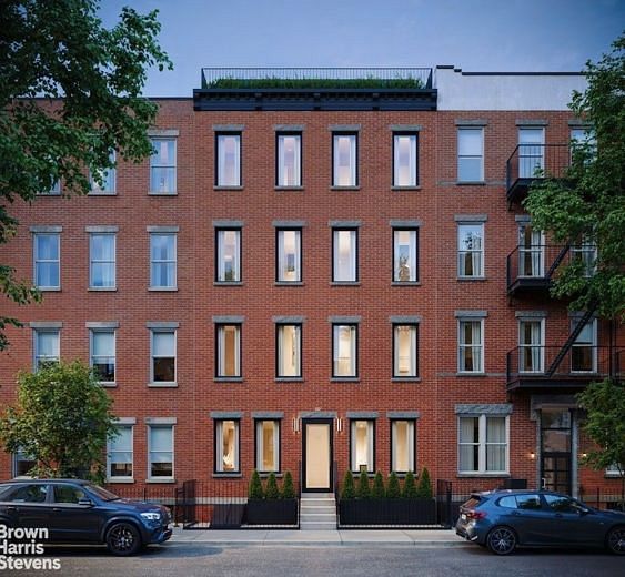 212 Huron Street #1