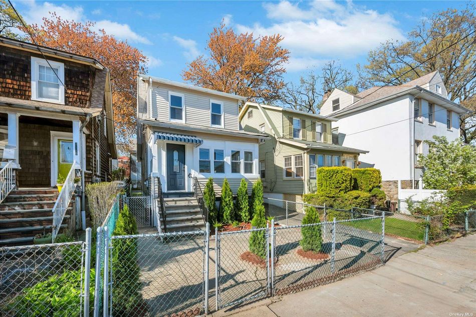 Image 1 of 28 for 2121 Garrett Place in Bronx, NY, 10466