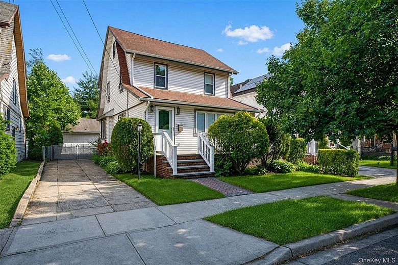 214 Lowell Avenue