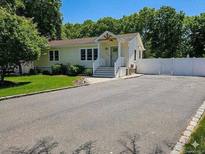 214 Pleasant Street