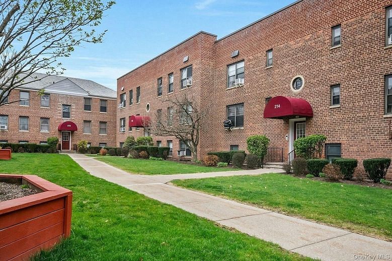 214 Richbell Road #2C