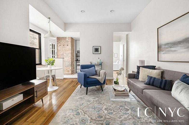 214 Riverside Drive #113