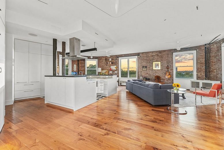 214 Riverside Drive #508/509