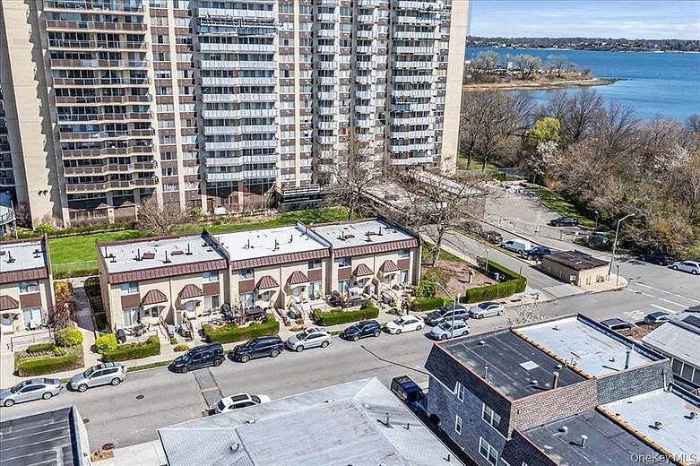 215-29 23rd Avenue #TH4