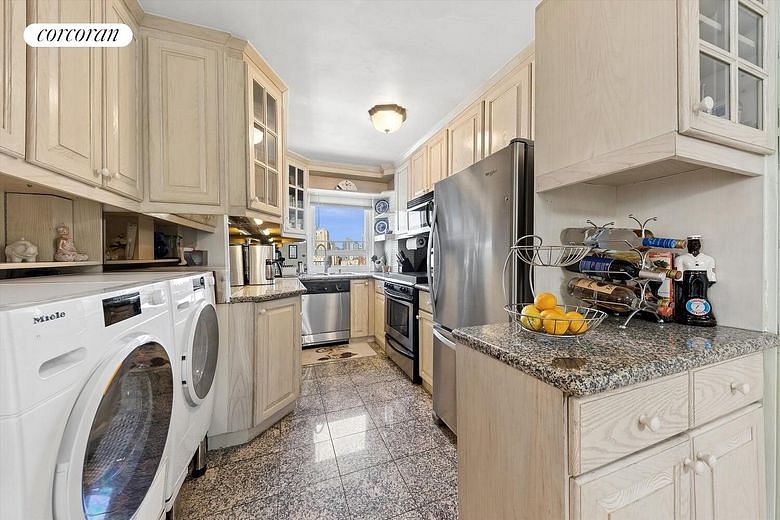 215 Adams Street #16H
