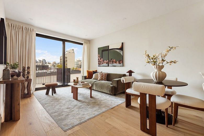 215 Calyer Street #3