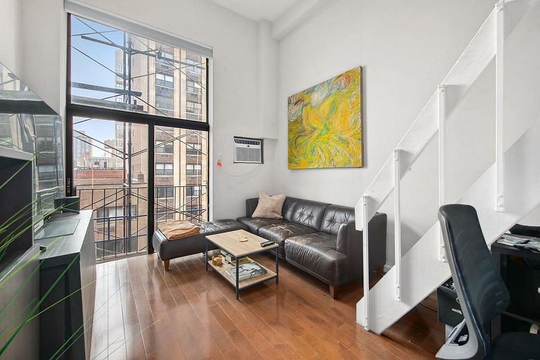 215 East 24th Street #617