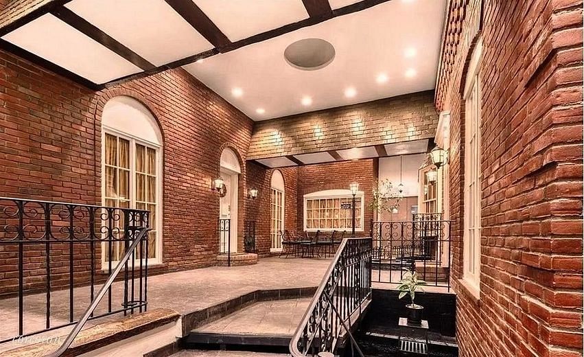 215 East 24th Street #715