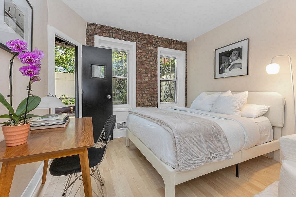 Image 1 of 9 for 215 East 29th Street #4 in Manhattan, NY, 10016