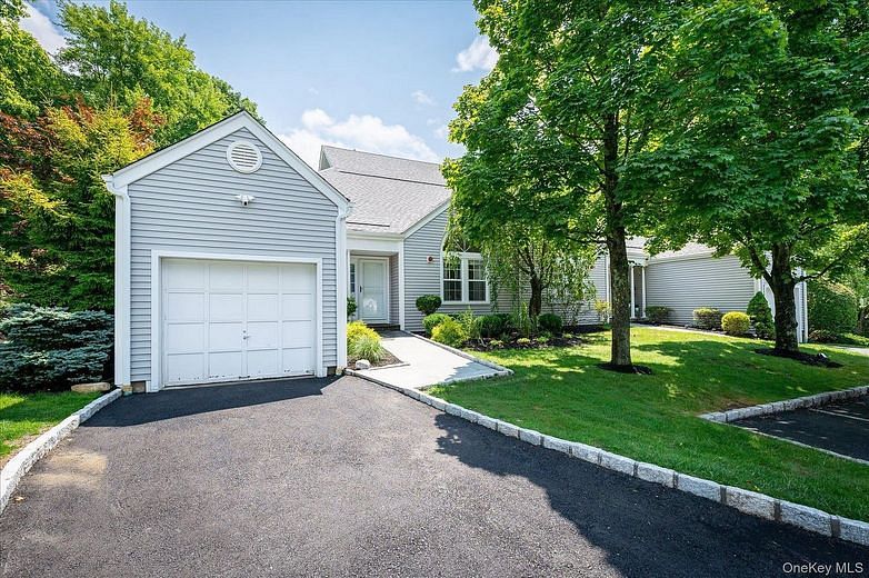 215 Sandpiper Court