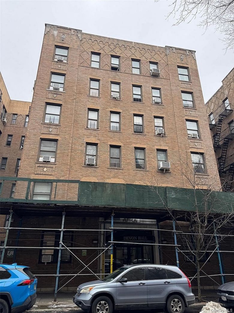 2156 Cruger Avenue #3L