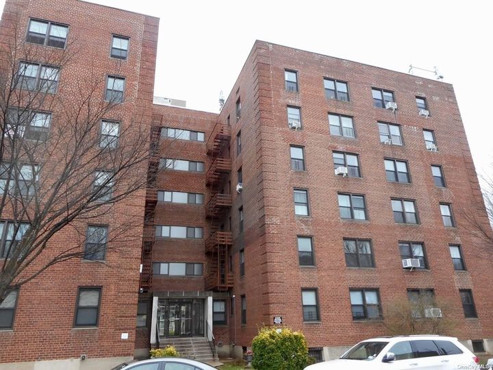 Image 1 of 6 for 216-10 77 Ave #2O in Queens, Bayside, NY, 11364