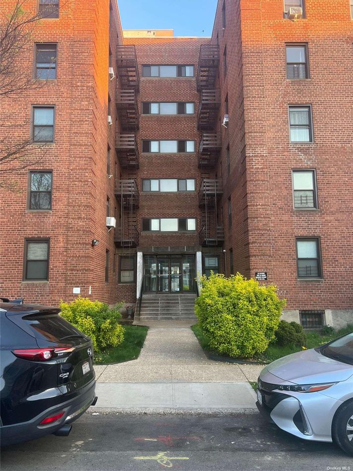 Image 1 of 12 for 216-10 77th Avenue #1M in Queens, Bayside, NY, 11364