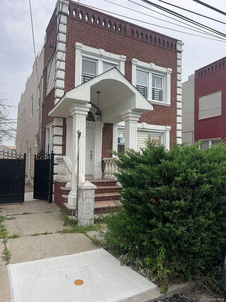 216-25 136th Road
