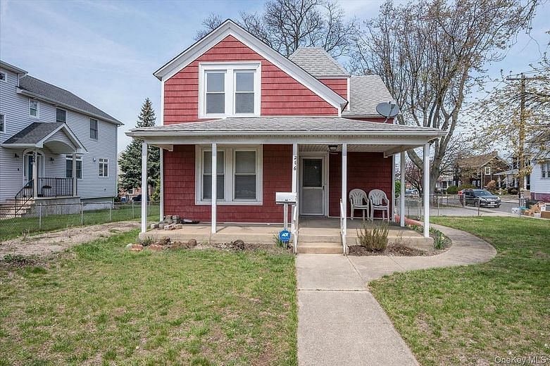 216 Elizabeth Street