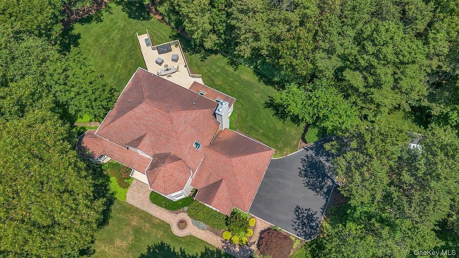 216 Landing Lane