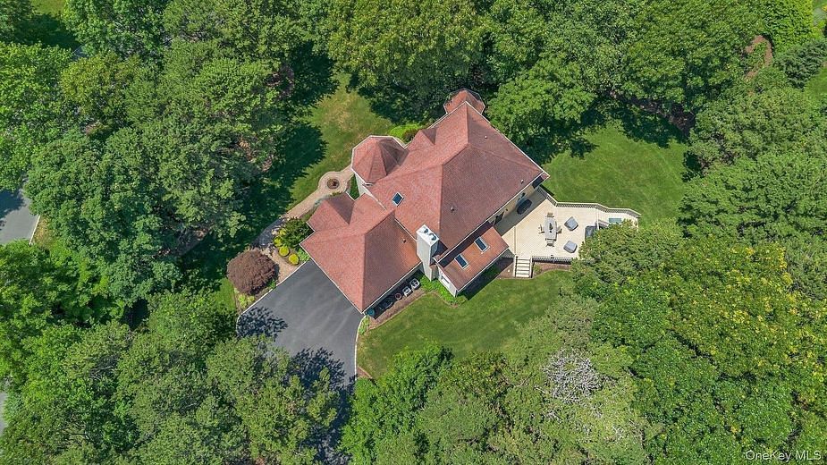 216 Landing Lane