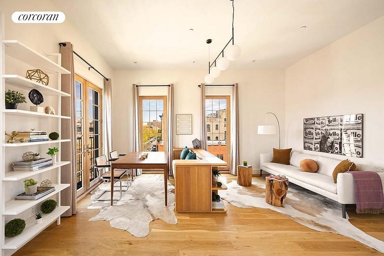 216 Pulaski Street #4L