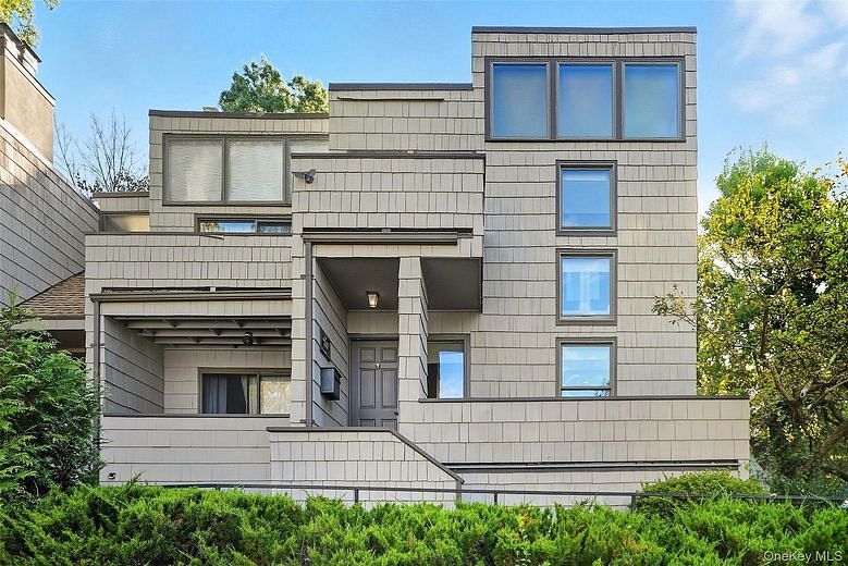 216 Purchase Street #P