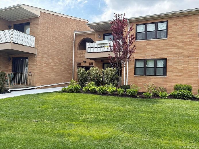 216 Westend Avenue #5B