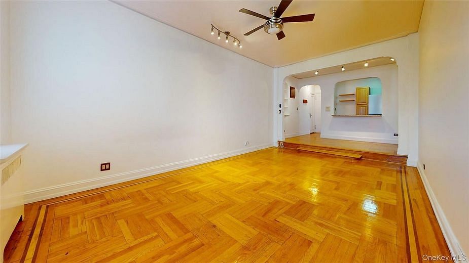 2160 Bronx Park East #6J