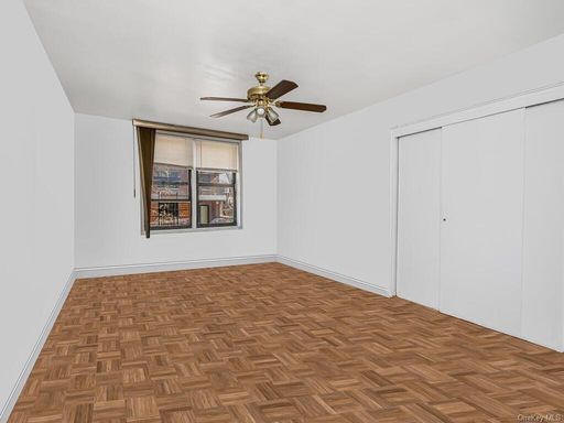 Image 1 of 22 for 2165 Matthews  Ave #1D in Bronx, Out Of Area Town, NY, 10462