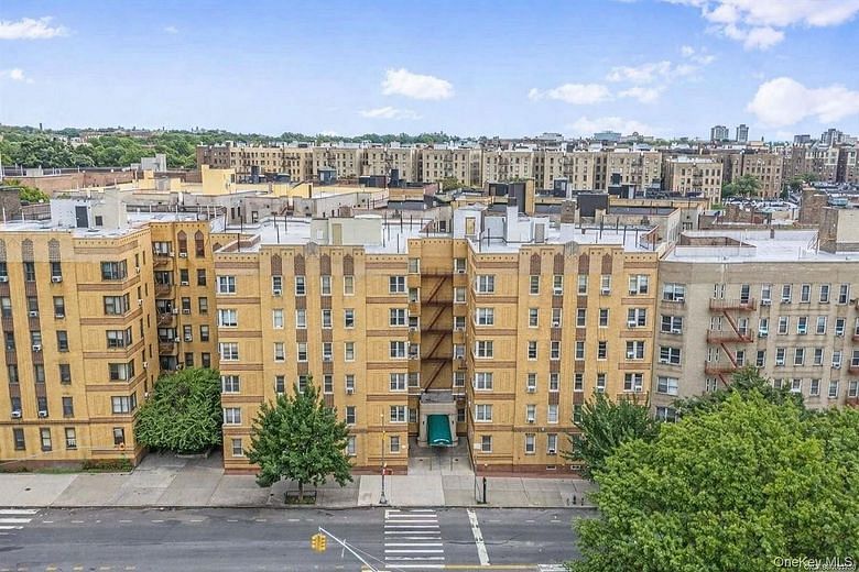 2166 Bronx Park East #1F