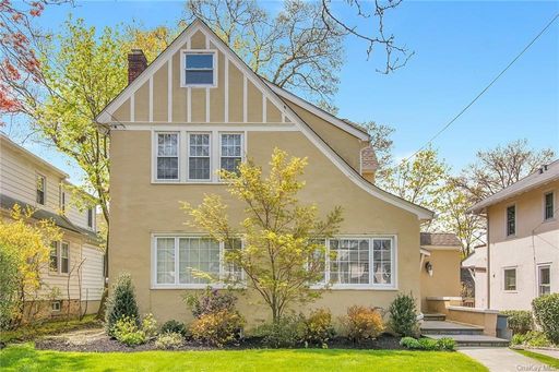 Image 1 of 28 for 68 Chatsworth Avenue in Westchester, Larchmont, NY, 10538