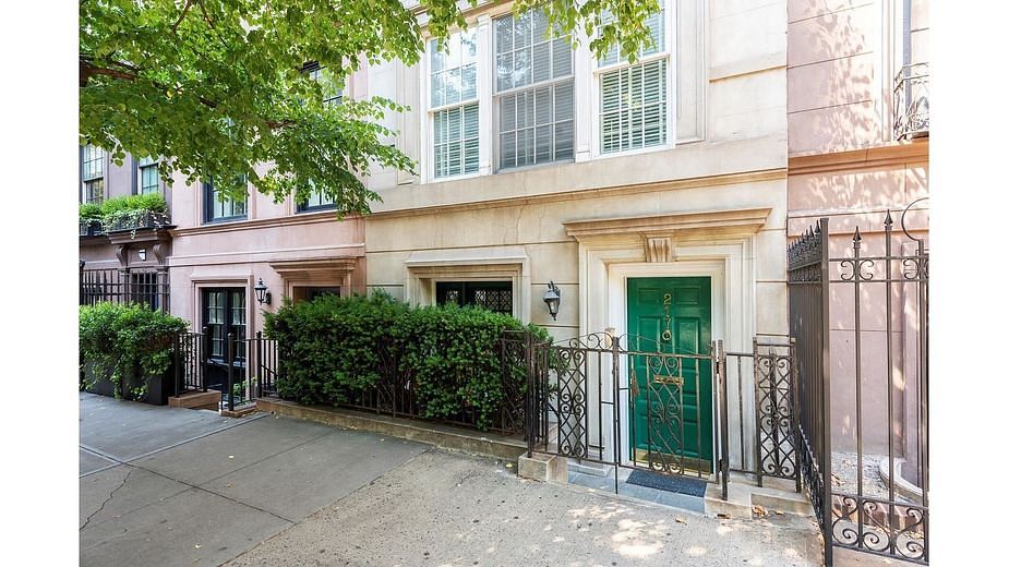 217 East 61st Street