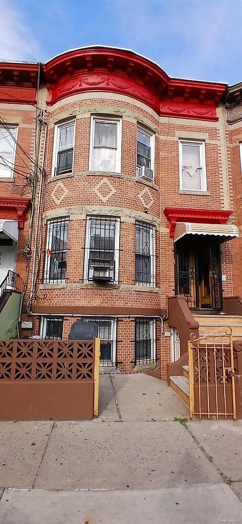 217 Hemlock Street