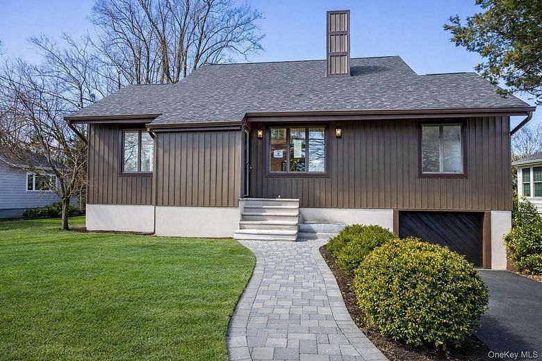 217 Hempstead Avenue