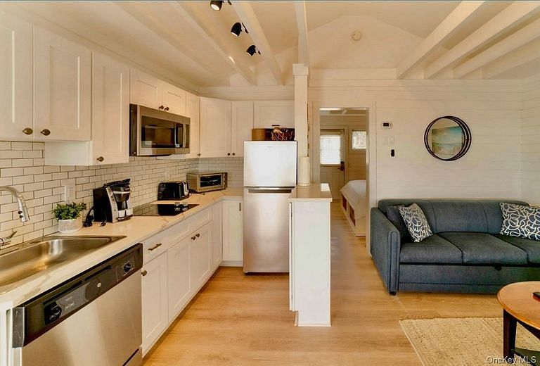 2178 Montauk Highway #20