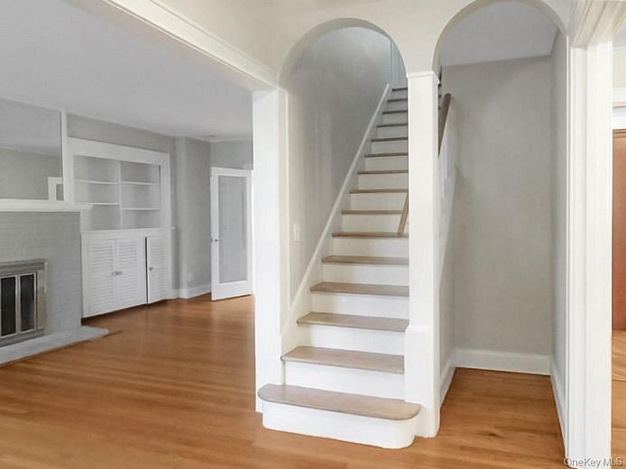 218 Carroll Avenue