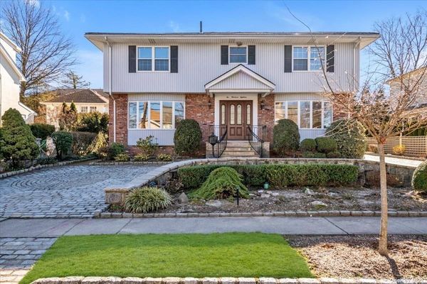 Image 1 of 32 for 218 Hollywood Avenue in Queens, Douglaston, NY, 11363