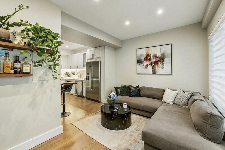 218 N 8TH Street #1A